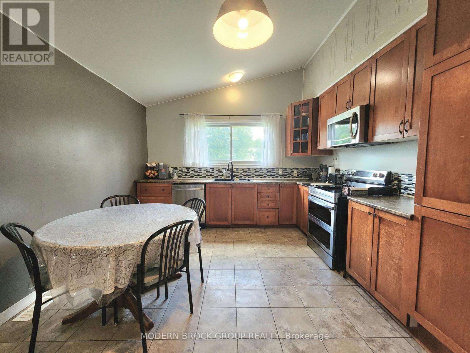 345 Pearl Street W, Brockville, Ontario  K6V 4E4 - Photo 10 - X13495444