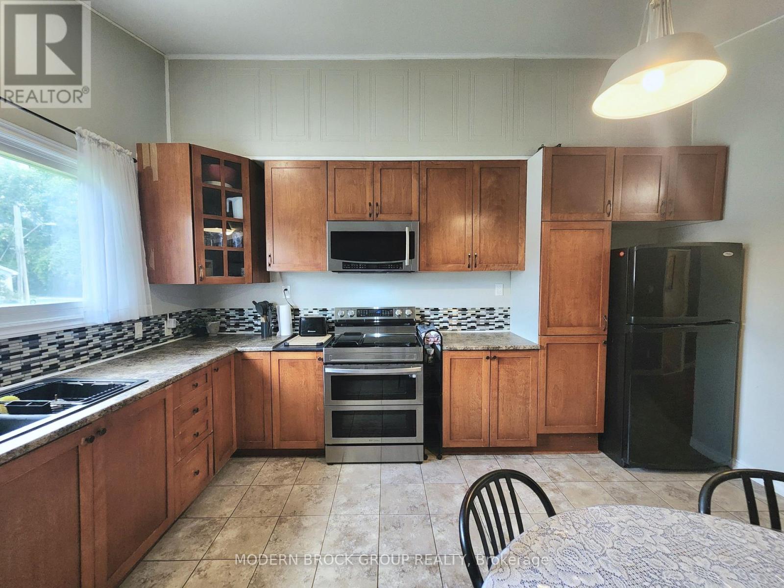 345 Pearl Street W, Brockville, Ontario  K6V 4E4 - Photo 11 - X13495444