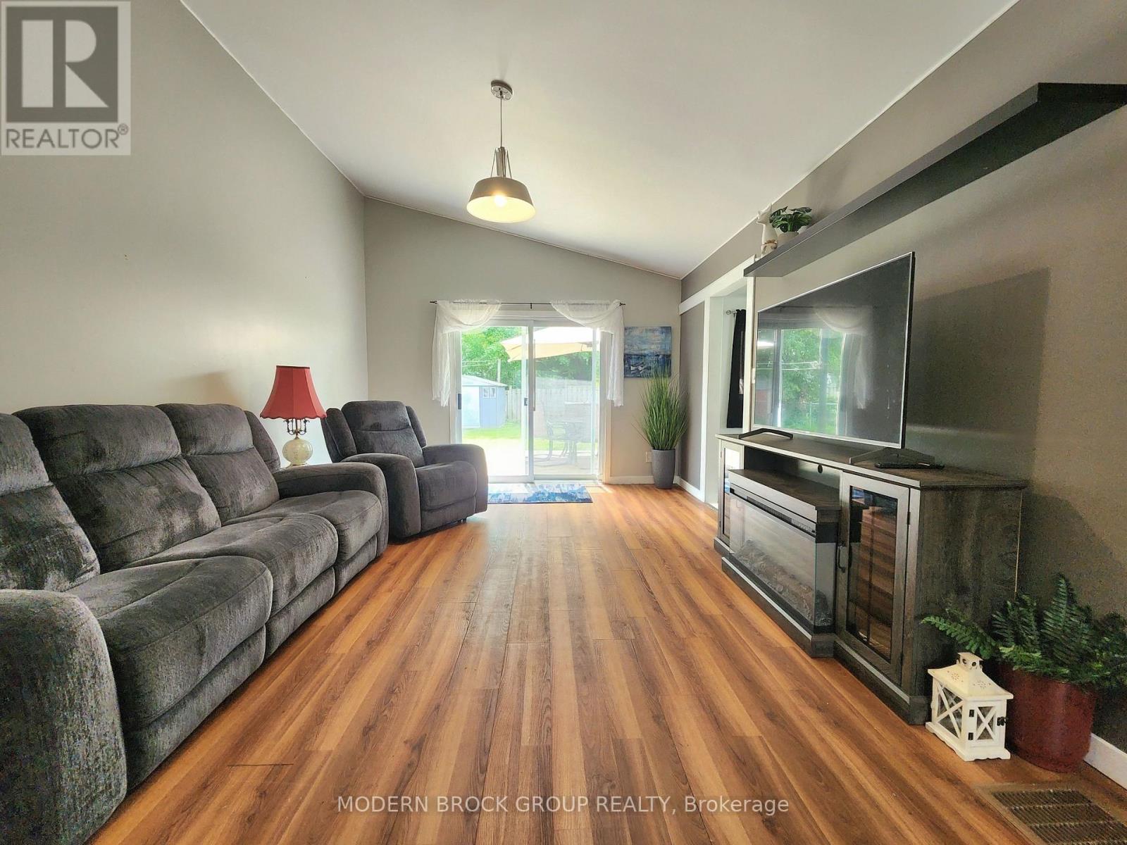 345 Pearl Street W, Brockville, Ontario  K6V 4E4 - Photo 13 - X13495444