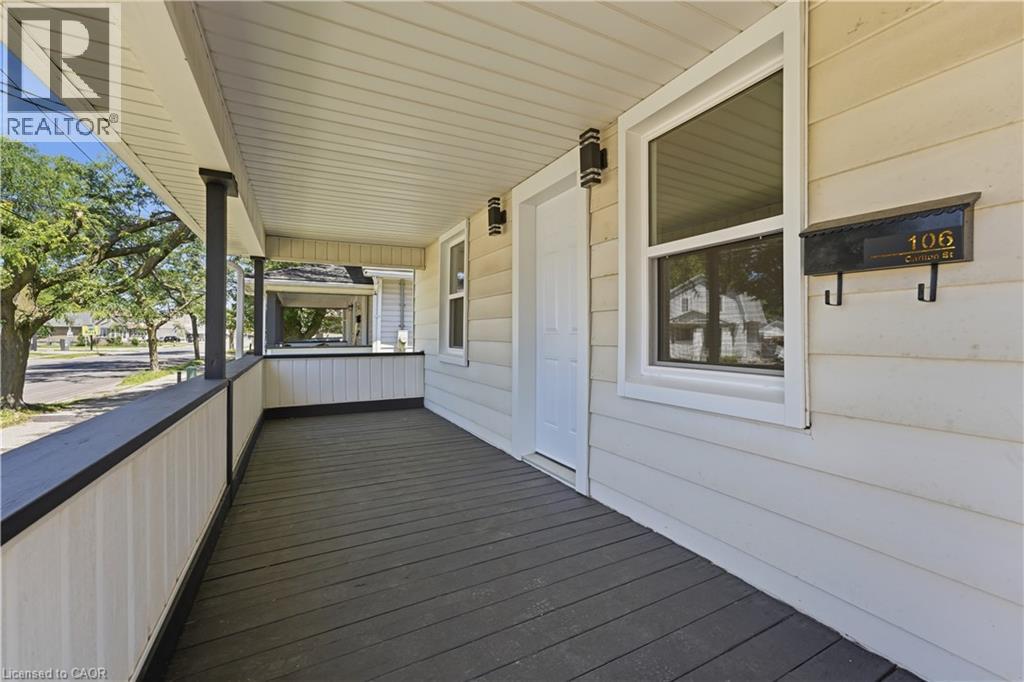 106 Carlton Street, St. Catharines, Ontario  L2R 1R3 - Photo 2 - 40842088