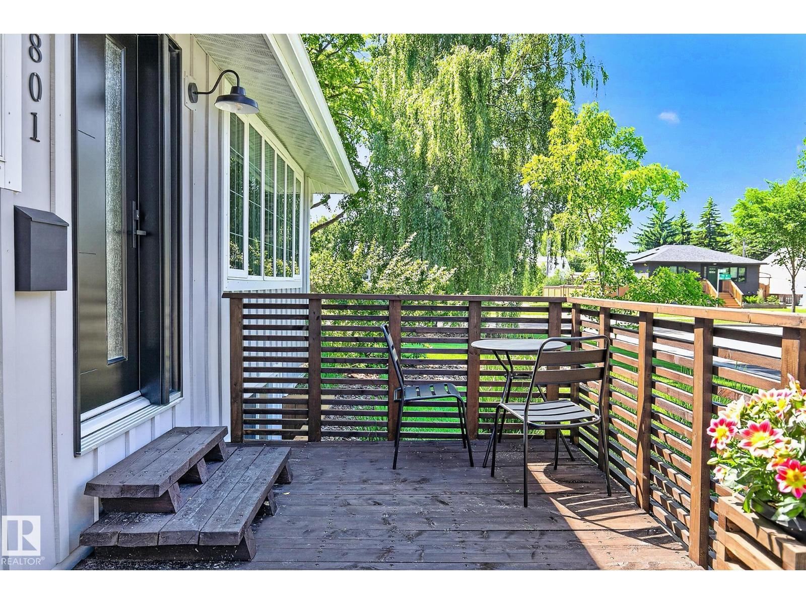 10801 137 St NW, Edmonton, Alberta  T5M 1M9 - Photo 2 - E4495874