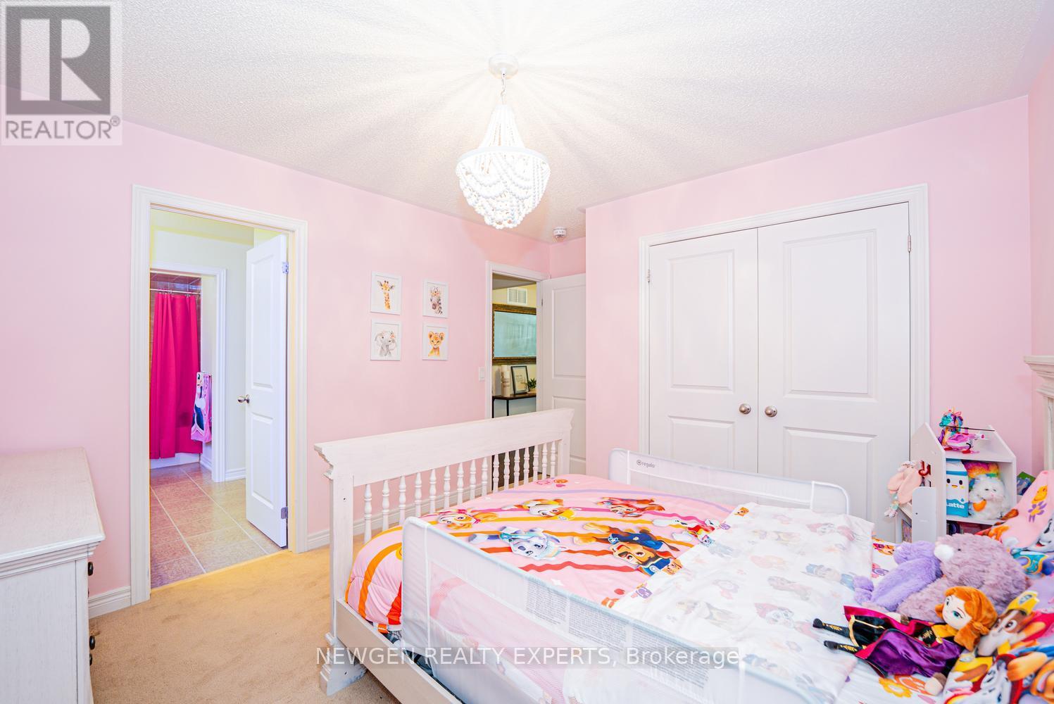 18 Foliage Drive, Brampton, Ontario  L7A 4M7 - Photo 34 - W13486856