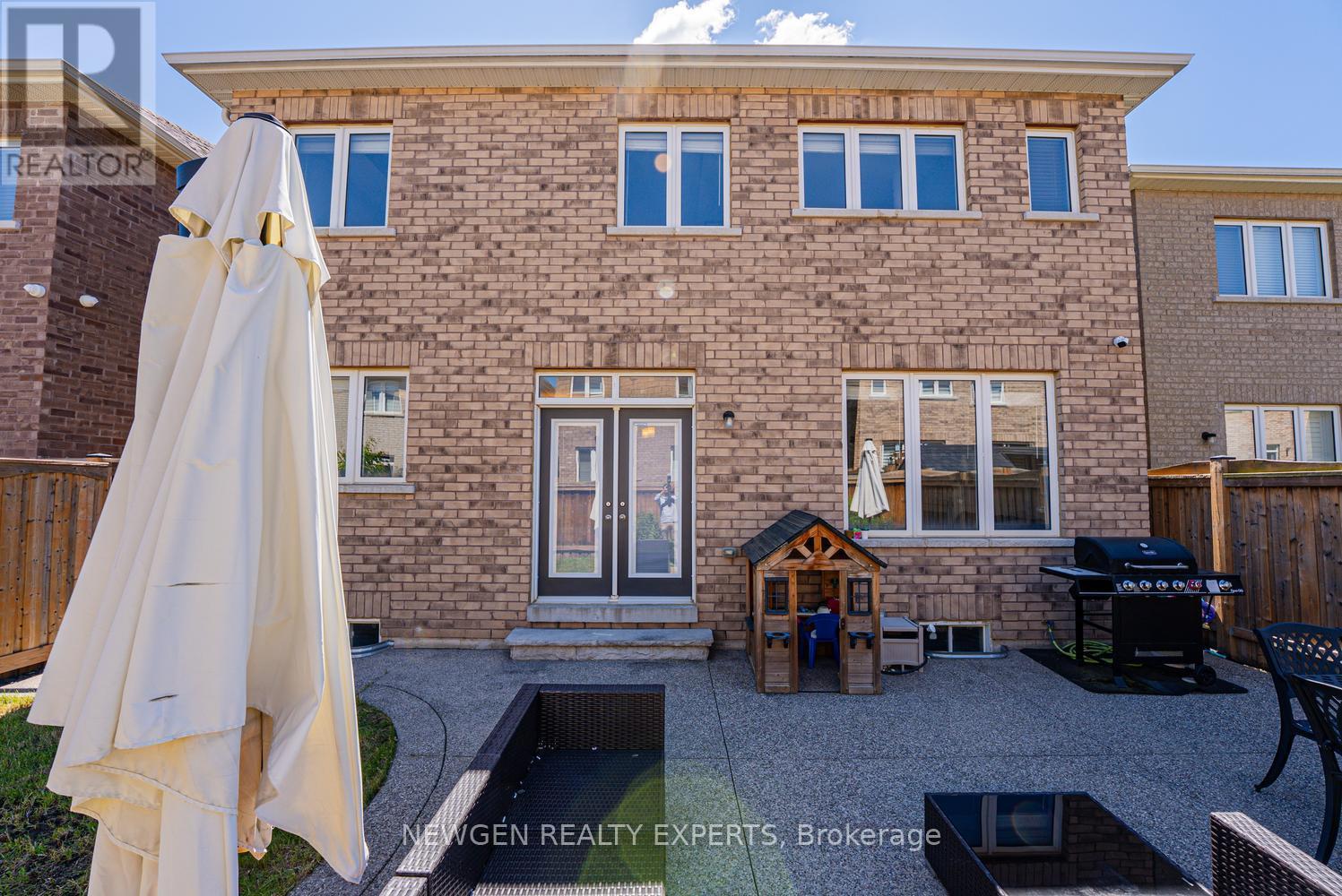 18 Foliage Drive, Brampton, Ontario  L7A 4M7 - Photo 41 - W13486856