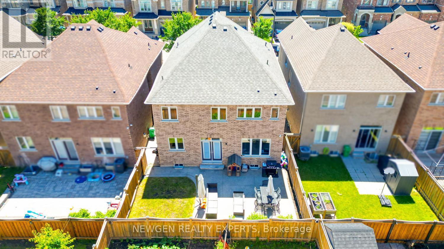 18 Foliage Drive, Brampton, Ontario  L7A 4M7 - Photo 44 - W13486856