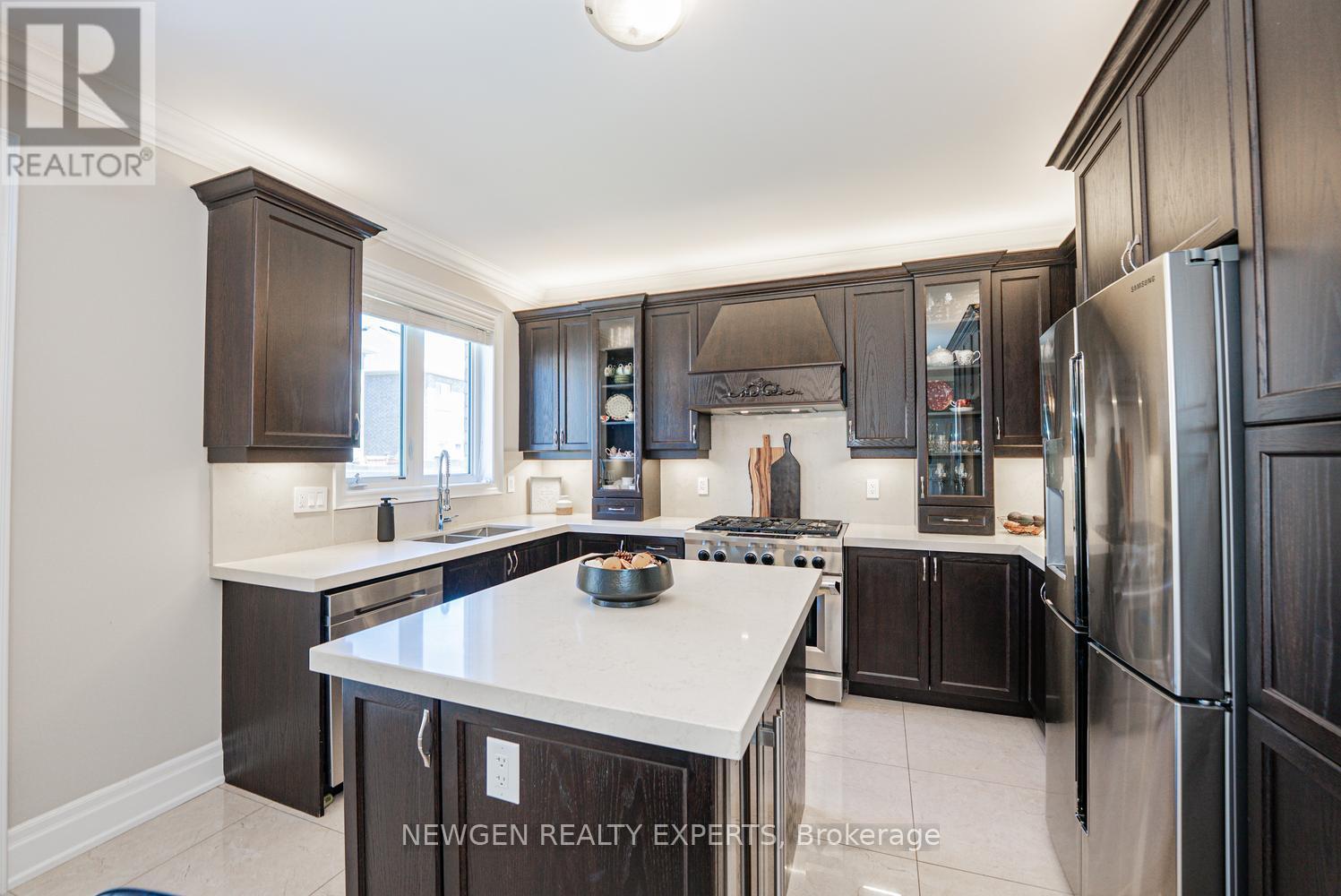 18 Foliage Drive, Brampton, Ontario  L7A 4M7 - Photo 16 - W13486856
