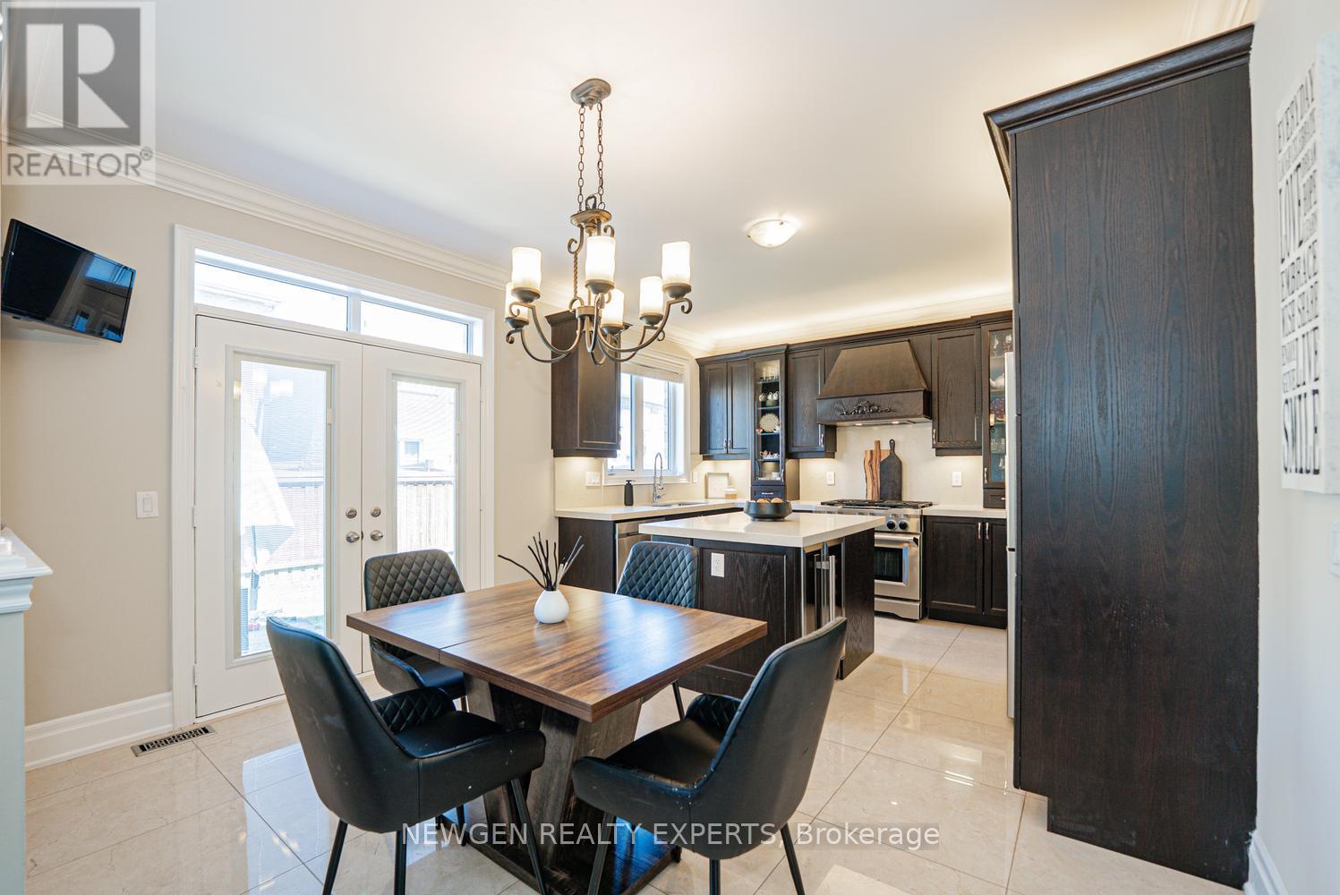 18 Foliage Drive, Brampton, Ontario  L7A 4M7 - Photo 14 - W13486856