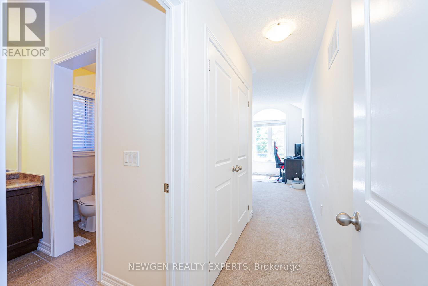 18 Foliage Drive, Brampton, Ontario  L7A 4M7 - Photo 35 - W13486856