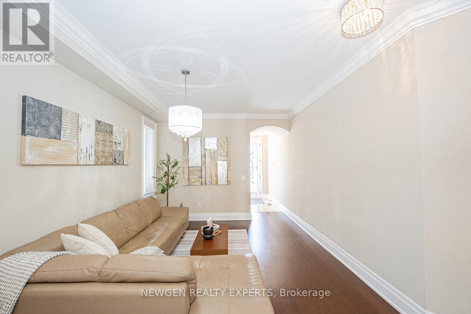 18 Foliage Drive, Brampton, Ontario  L7A 4M7 - Photo 8 - W13486856