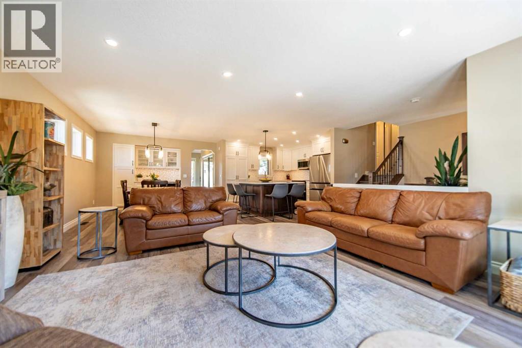 310 Silver Ridge Crescent Nw, Calgary, Alberta  T3B 3T5 - Photo 5 - A2323286