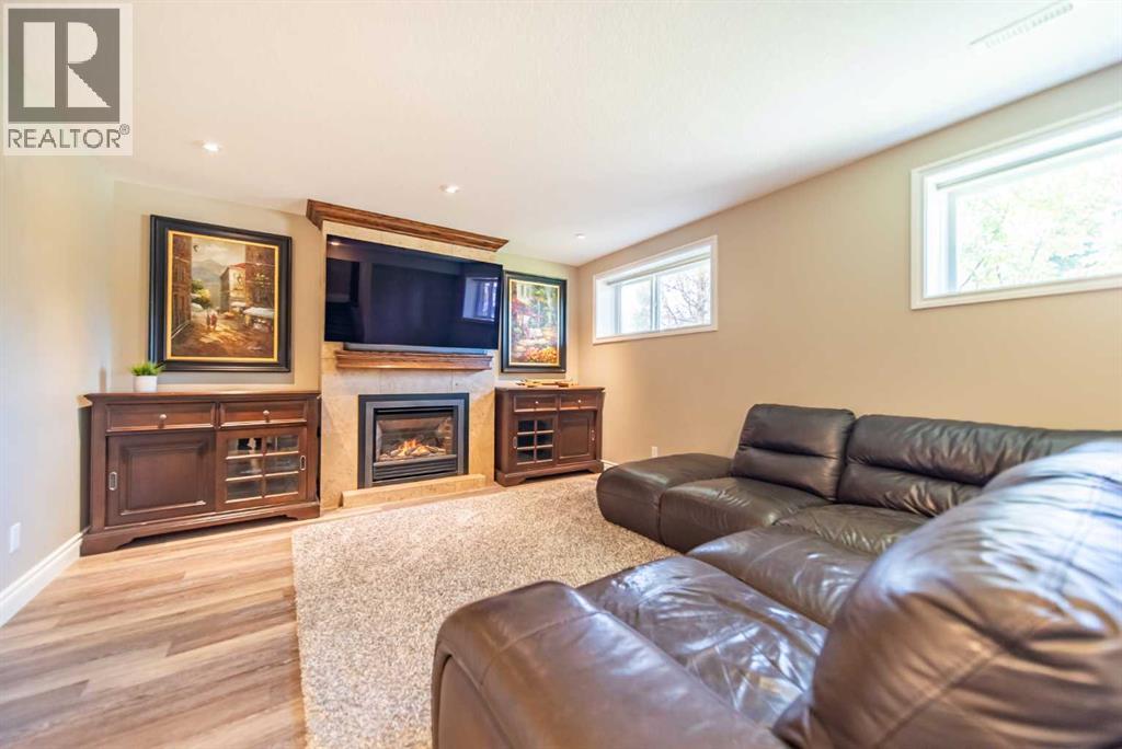 310 Silver Ridge Crescent Nw, Calgary, Alberta  T3B 3T5 - Photo 23 - A2323286
