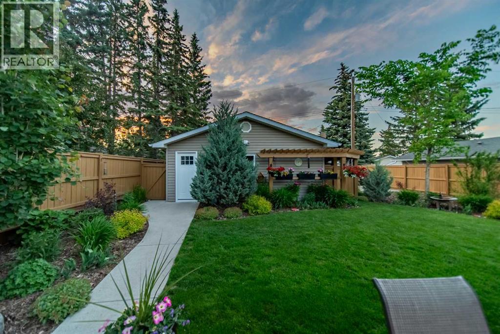 310 Silver Ridge Crescent Nw, Calgary, Alberta  T3B 3T5 - Photo 41 - A2323286