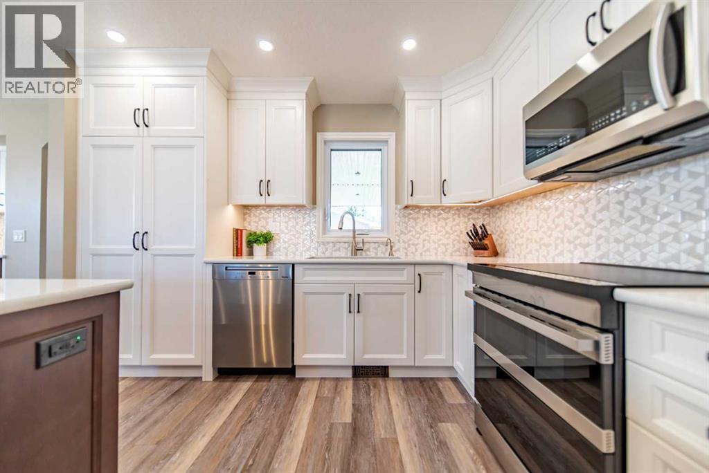 310 Silver Ridge Crescent Nw, Calgary, Alberta  T3B 3T5 - Photo 7 - A2323286
