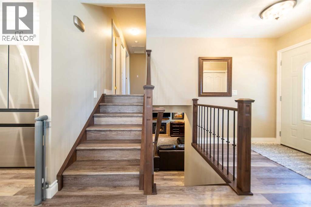 310 Silver Ridge Crescent Nw, Calgary, Alberta  T3B 3T5 - Photo 14 - A2323286
