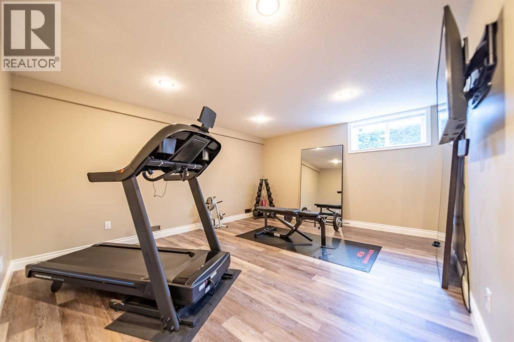 310 Silver Ridge Crescent Nw, Calgary, Alberta  T3B 3T5 - Photo 28 - A2323286