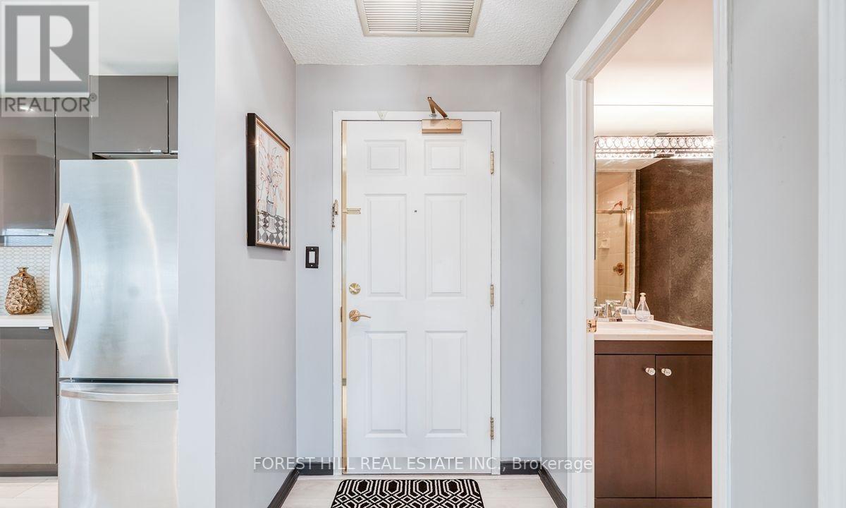 704 - 1818 Bayview Avenue, Toronto, Ontario  M4G 4G6 - Photo 3 - C13495440
