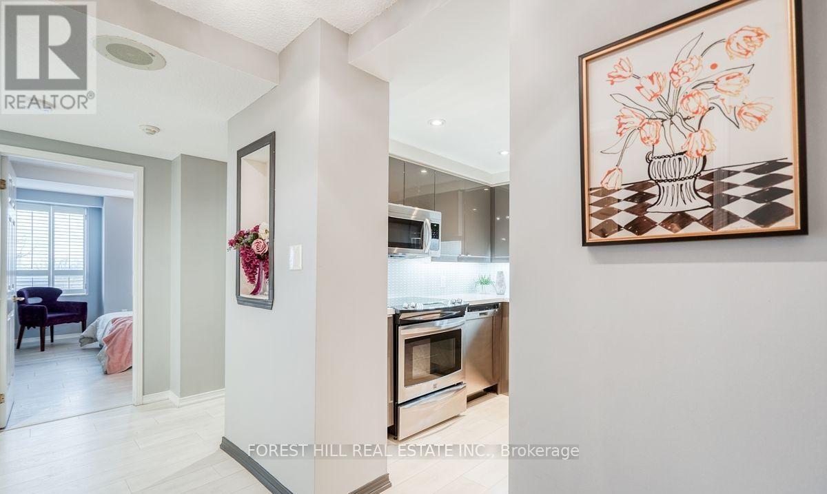 704 - 1818 Bayview Avenue, Toronto, Ontario  M4G 4G6 - Photo 5 - C13495440