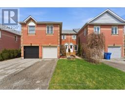 22 ROSS LINTON DRIVE, Aurora, Ontario
