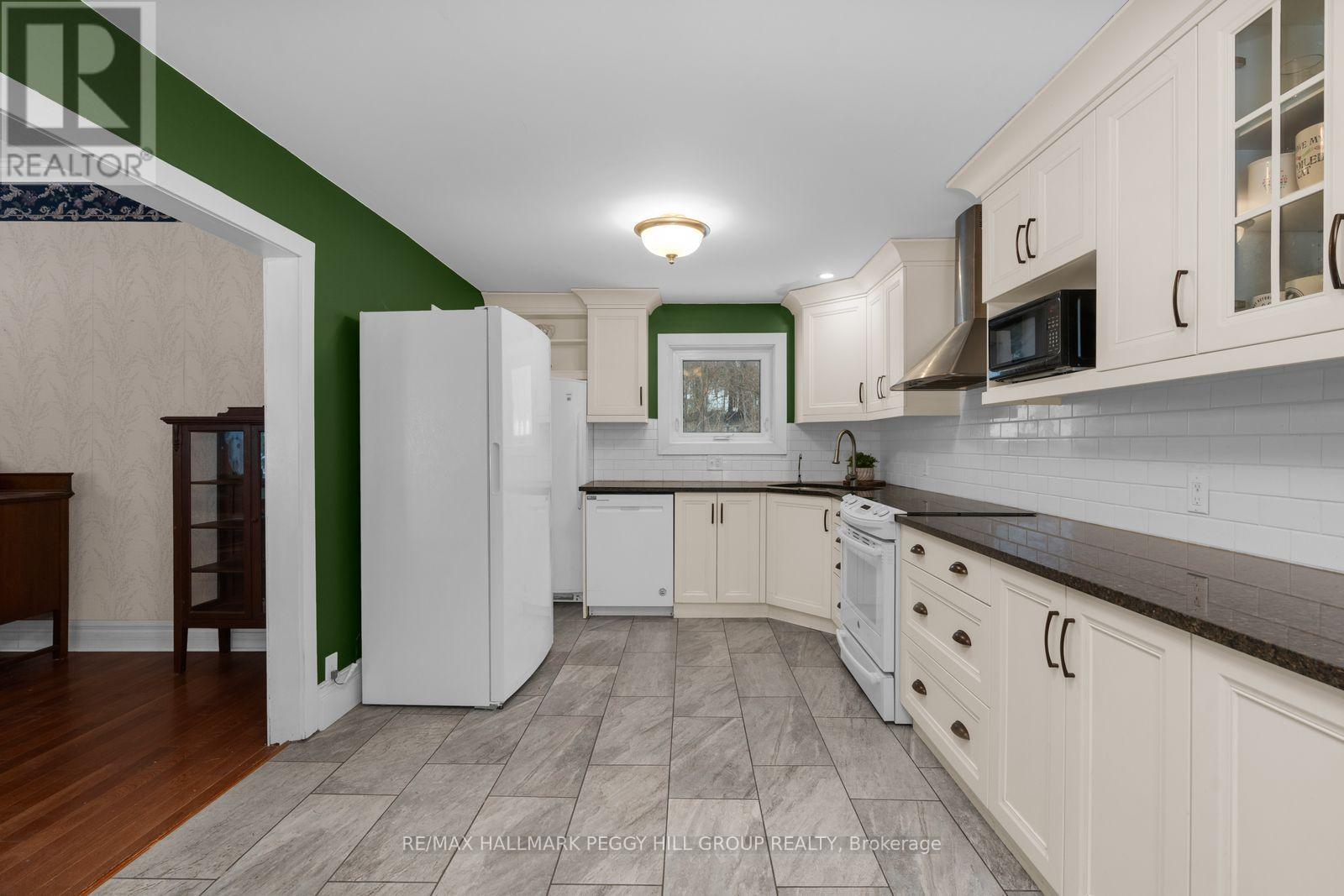 90 Doran Road, Springwater, Ontario  L9X 0L5 - Photo 4 - S13495290