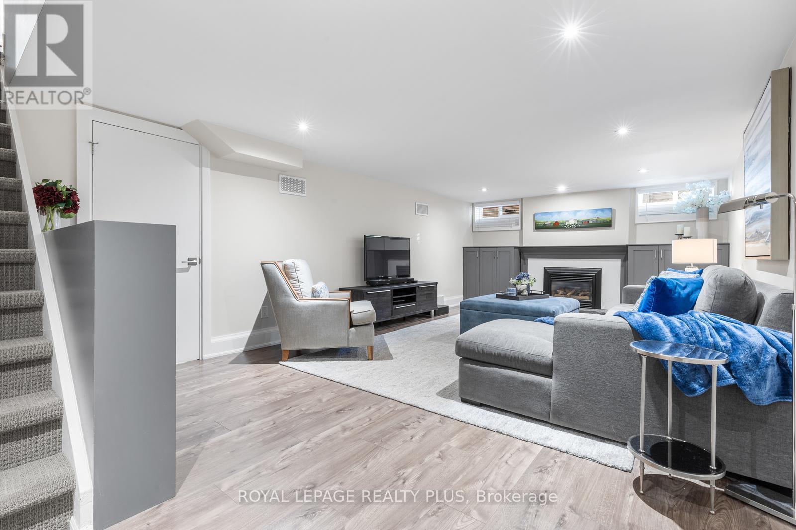42 Edgemore Drive, Toronto, Ontario  M8Y 2N3 - Photo 32 - W13488628