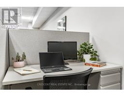 CUBICLE 4 - 347 JANE STREET, Toronto, Ontario