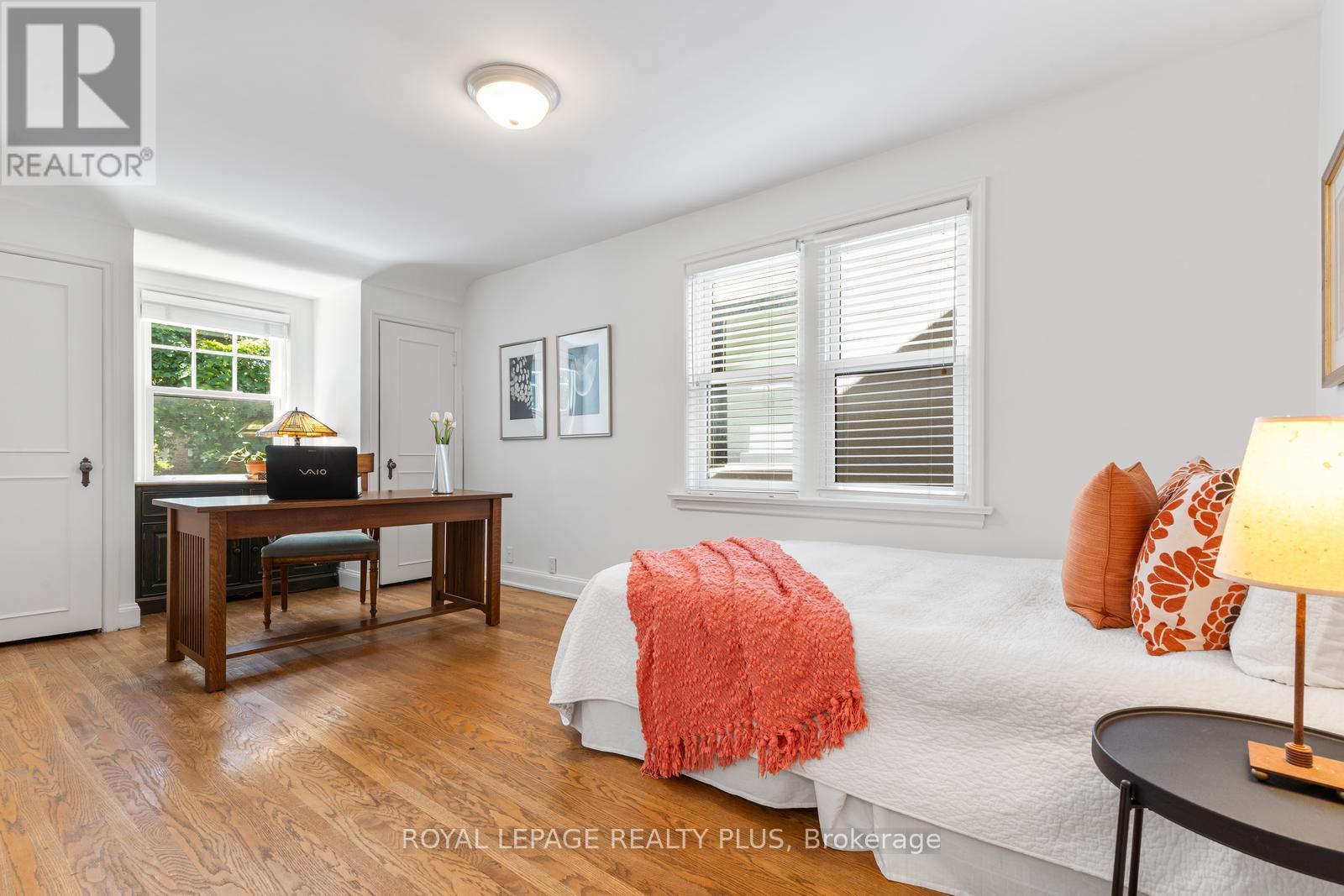 42 Edgemore Drive, Toronto, Ontario  M8Y 2N3 - Photo 29 - W13488628