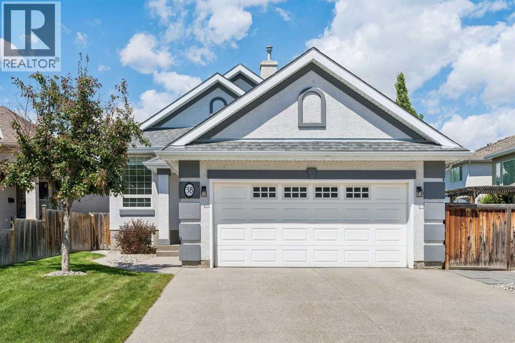 38 Cranleigh Common SE, calgary, Alberta