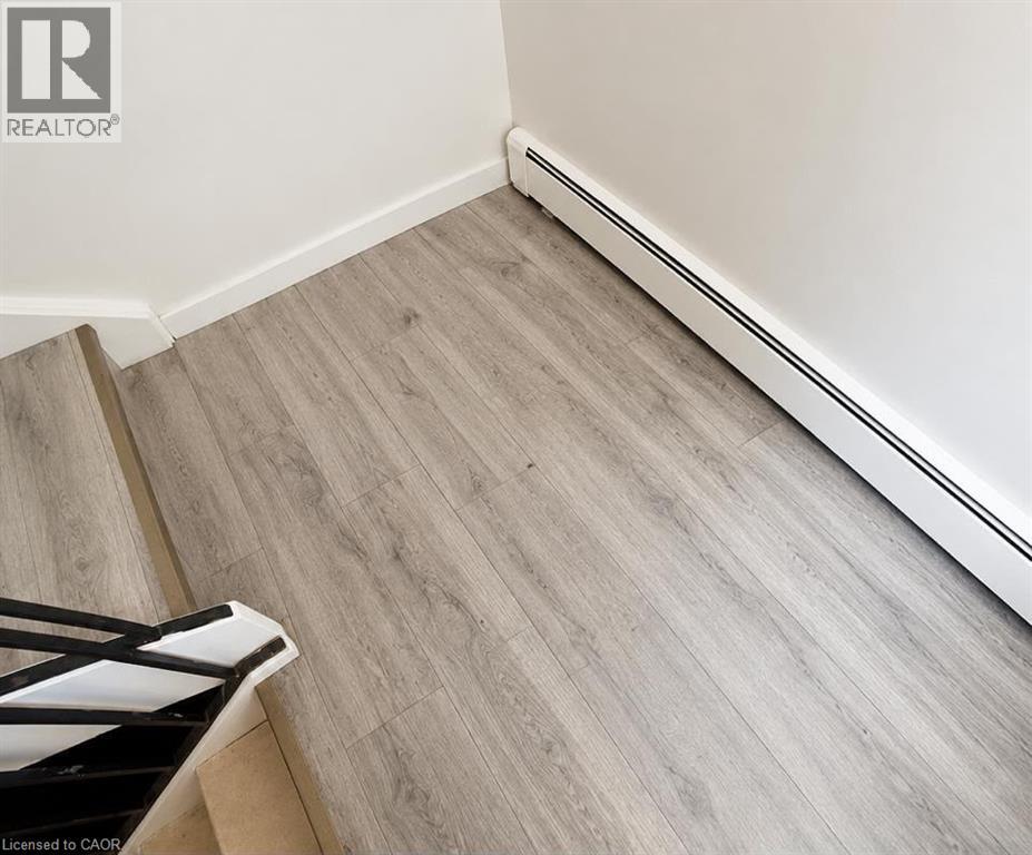 318 Erb Street Unit# 1, Waterloo, Ontario  N2L 1W3 - Photo 7 - 40843224