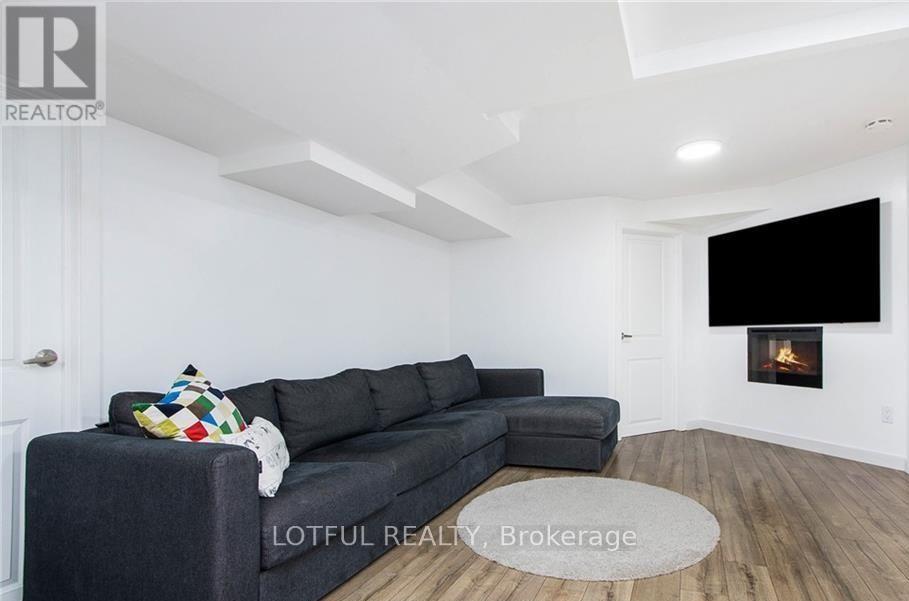 2012 Dorval Avenue, Ottawa, Ontario  K1G 2N8 - Photo 18 - X13495480