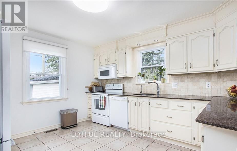 2012 Dorval Avenue, Ottawa, Ontario  K1G 2N8 - Photo 8 - X13495480