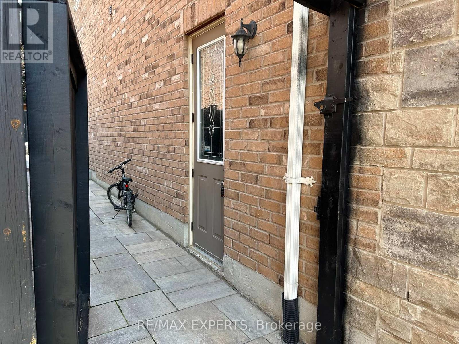 Basement - 17 Anderson Cove Trail E, King, Ontario  L7B 0A3 - Photo 2 - N13492358