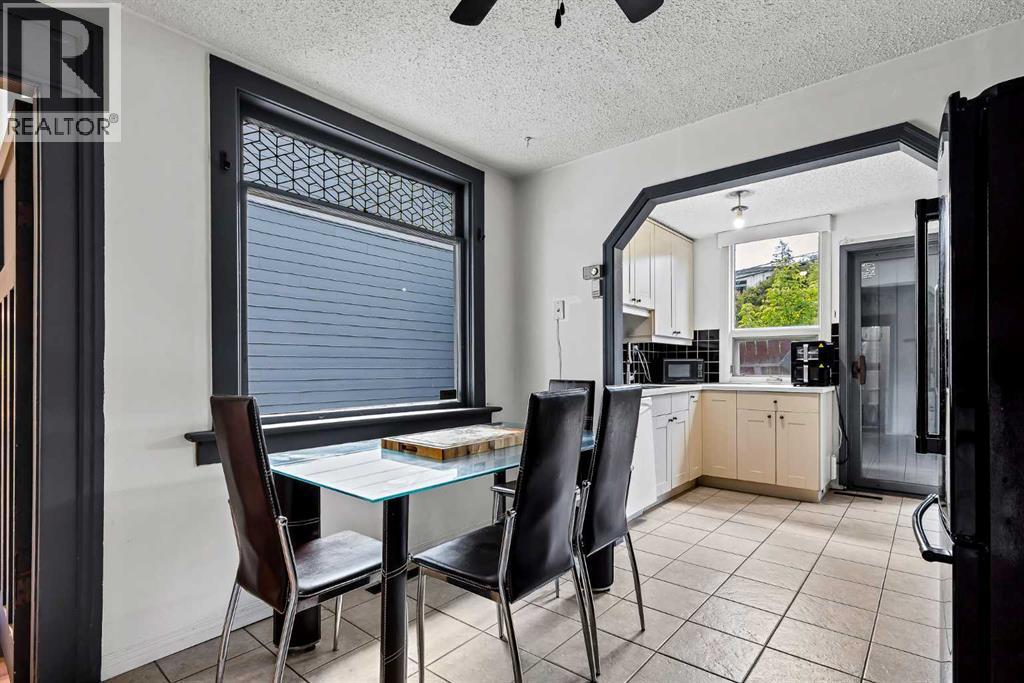 2906 17 Street Sw, Calgary, Alberta  T2T 4N5 - Photo 14 - A2318523