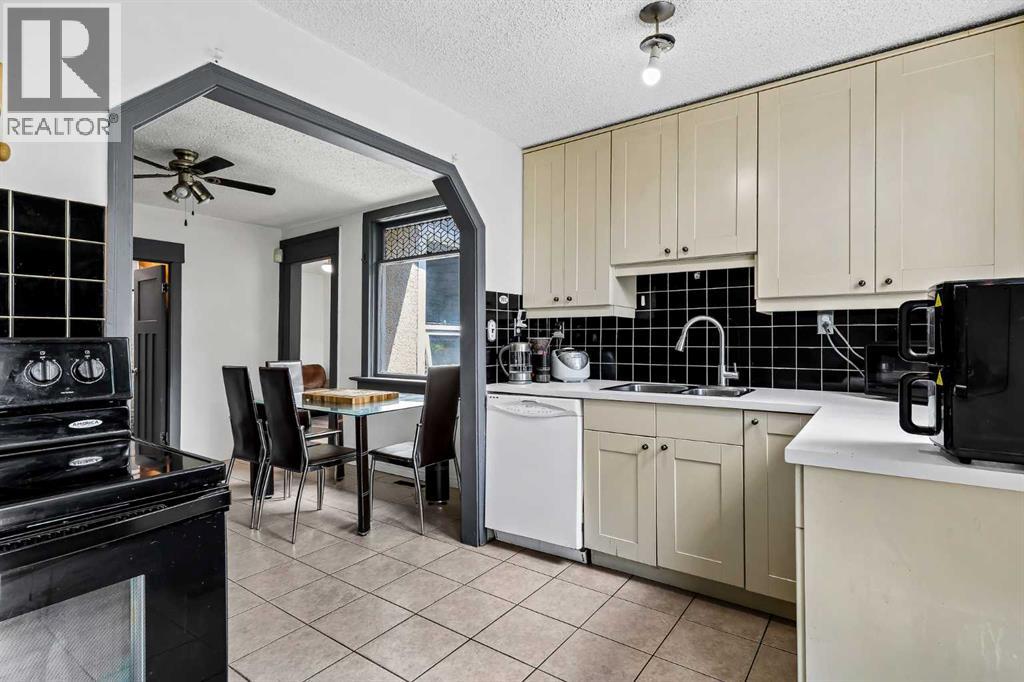 2906 17 Street Sw, Calgary, Alberta  T2T 4N5 - Photo 18 - A2318523