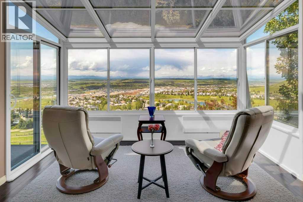 124 Gleneagles Estates Lane, Cochrane, Alberta  T4C 2H7 - Photo 5 - A2324250