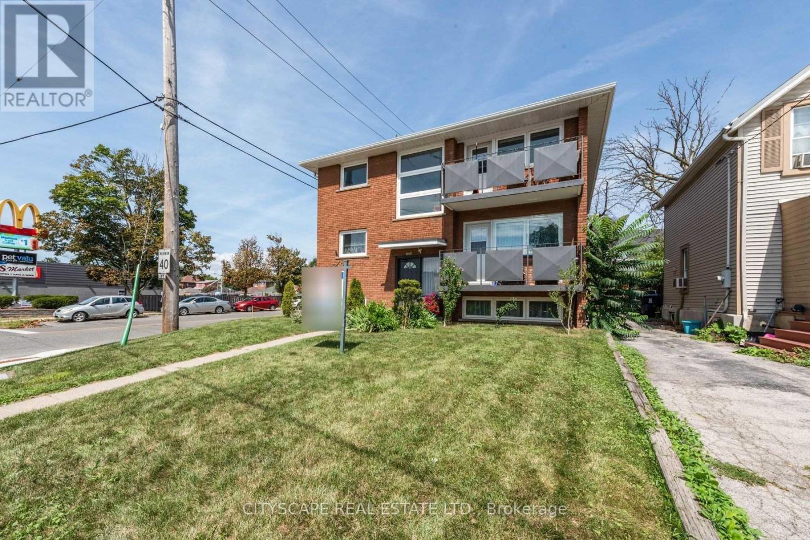 Upper - 2724 Lakeshore Boulevard W, Toronto, Ontario  M8V 1G8 - Photo 3 - W13491514