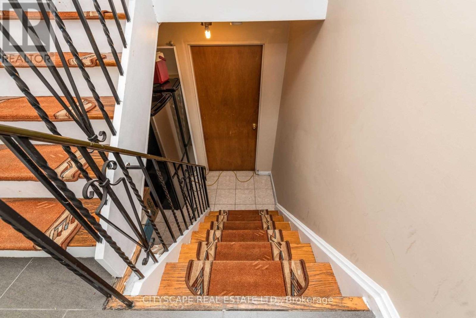 Upper - 2724 Lakeshore Boulevard W, Toronto, Ontario  M8V 1G8 - Photo 10 - W13491514