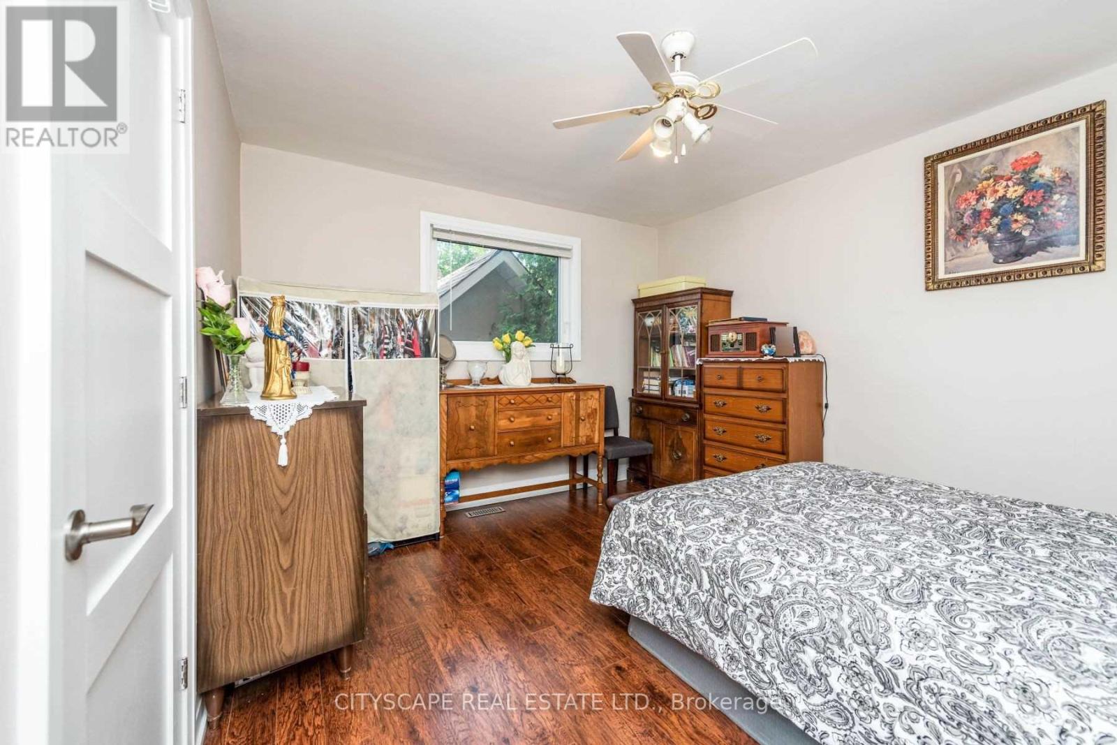 Upper - 2724 Lakeshore Boulevard W, Toronto, Ontario  M8V 1G8 - Photo 28 - W13491514