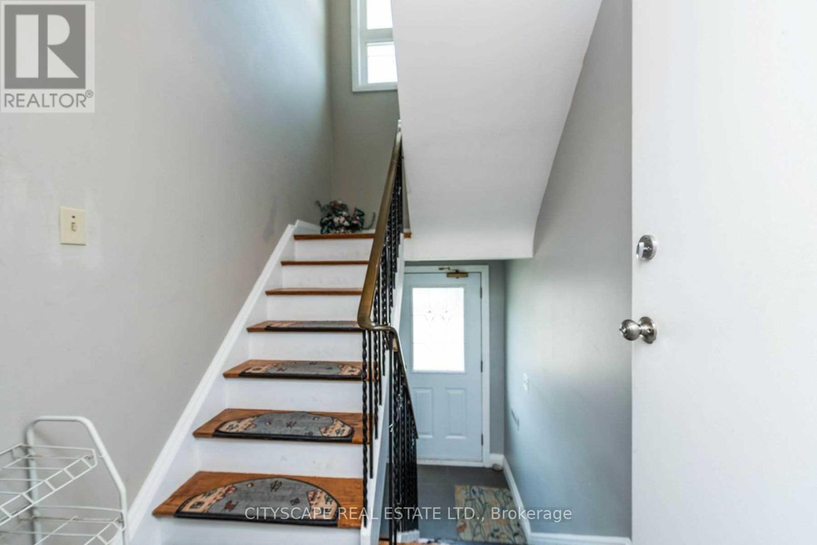 Upper - 2724 Lakeshore Boulevard W, Toronto, Ontario  M8V 1G8 - Photo 36 - W13491514