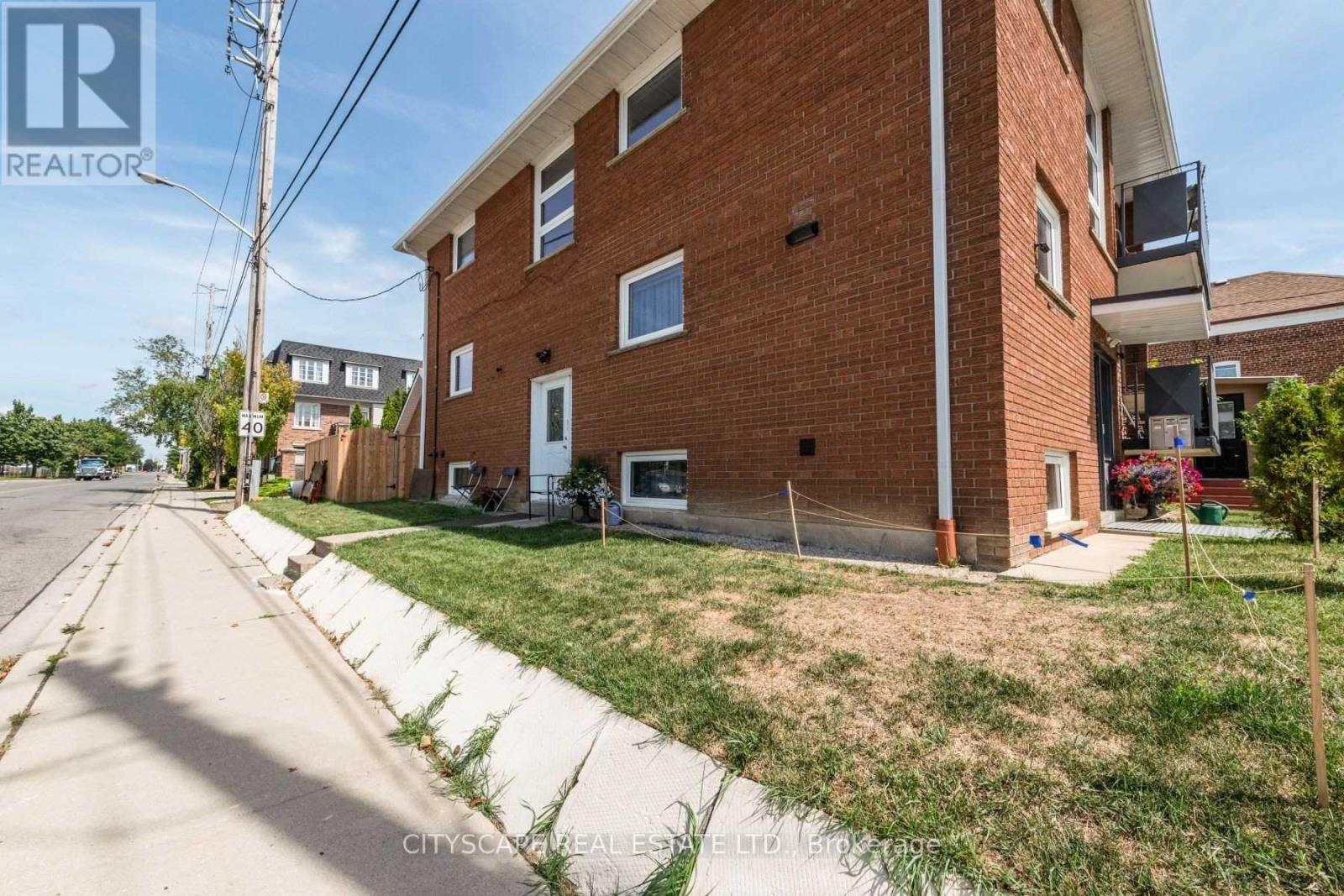 Upper - 2724 Lakeshore Boulevard W, Toronto, Ontario  M8V 1G8 - Photo 38 - W13491514