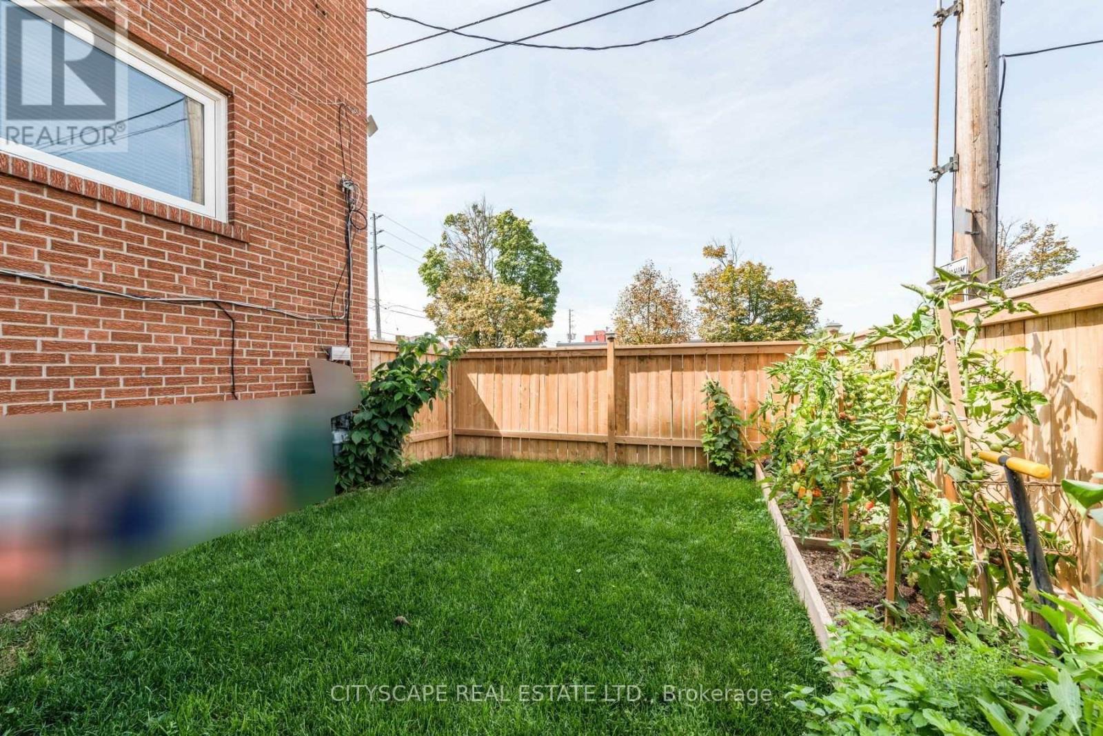Upper - 2724 Lakeshore Boulevard W, Toronto, Ontario  M8V 1G8 - Photo 7 - W13491514