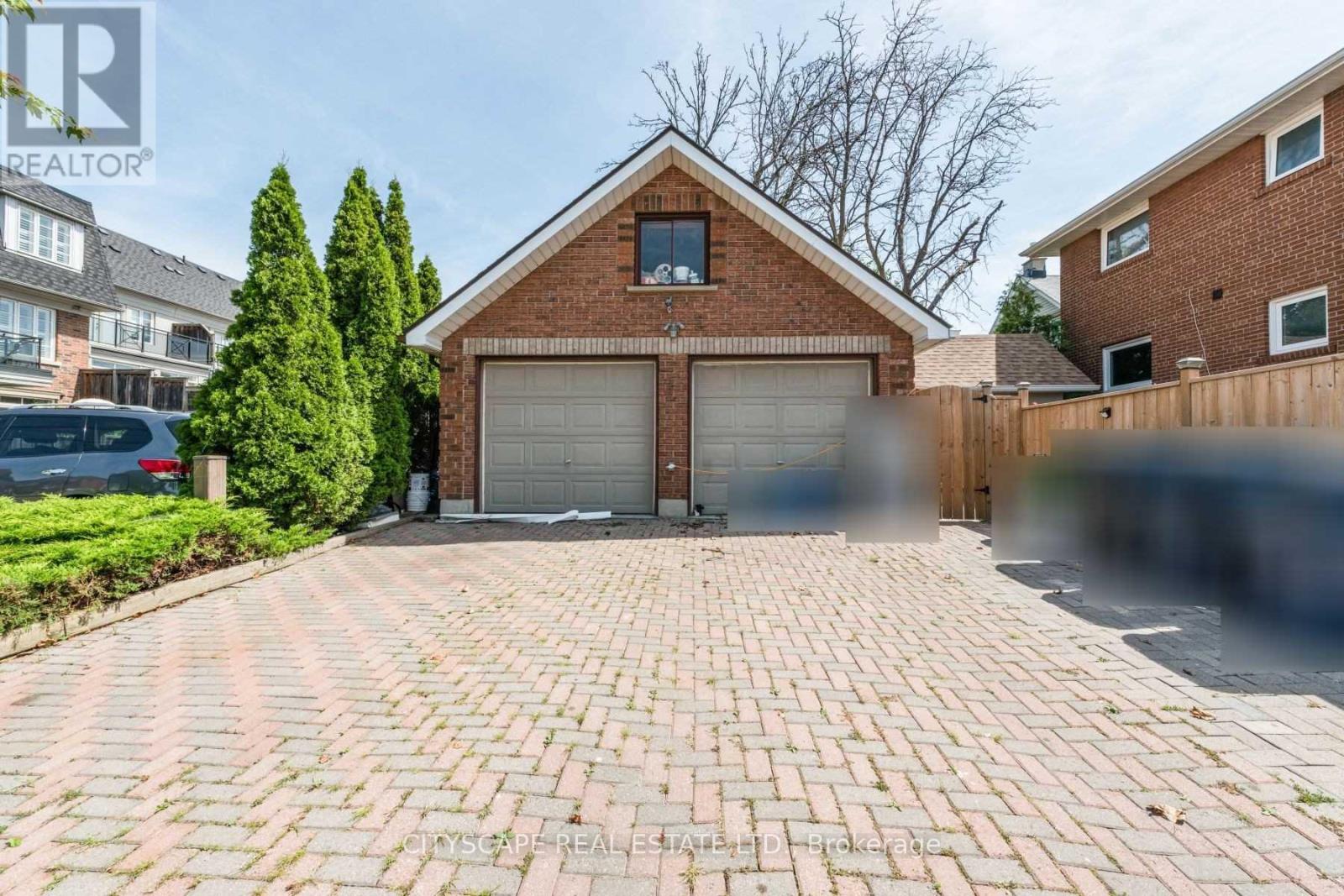 Upper - 2724 Lakeshore Boulevard W, Toronto, Ontario  M8V 1G8 - Photo 4 - W13491514