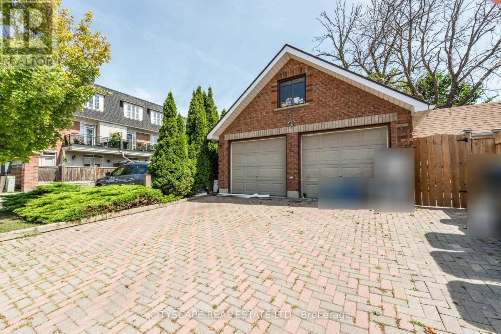 Upper - 2724 Lakeshore Boulevard W, Toronto, Ontario  M8V 1G8 - Photo 6 - W13491514