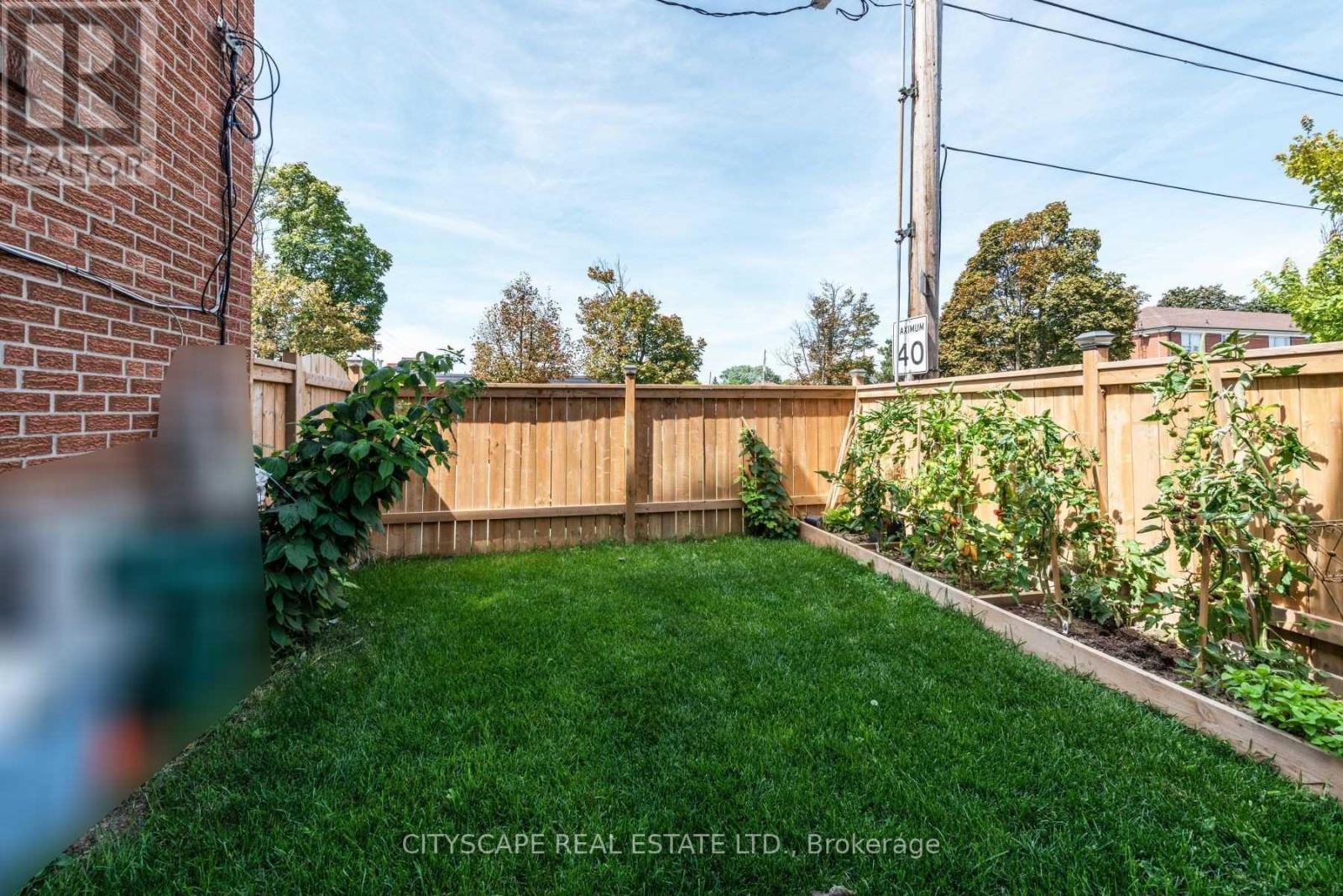 Upper - 2724 Lakeshore Boulevard W, Toronto, Ontario  M8V 1G8 - Photo 8 - W13491514