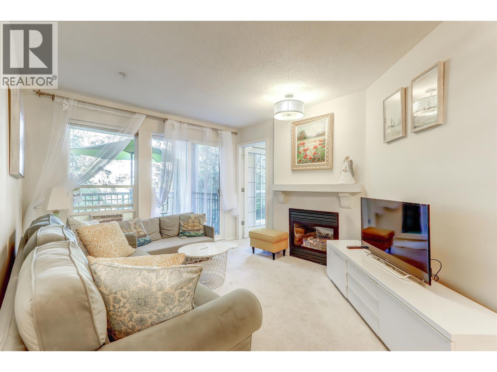 208 1150 E 29th Street, North Vancouver, British Columbia  V7K 3E2 - Photo 3 - R3140413