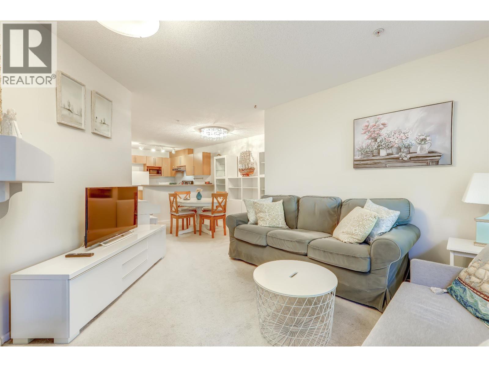 208 1150 E 29th Street, North Vancouver, British Columbia  V7K 3E2 - Photo 4 - R3140413