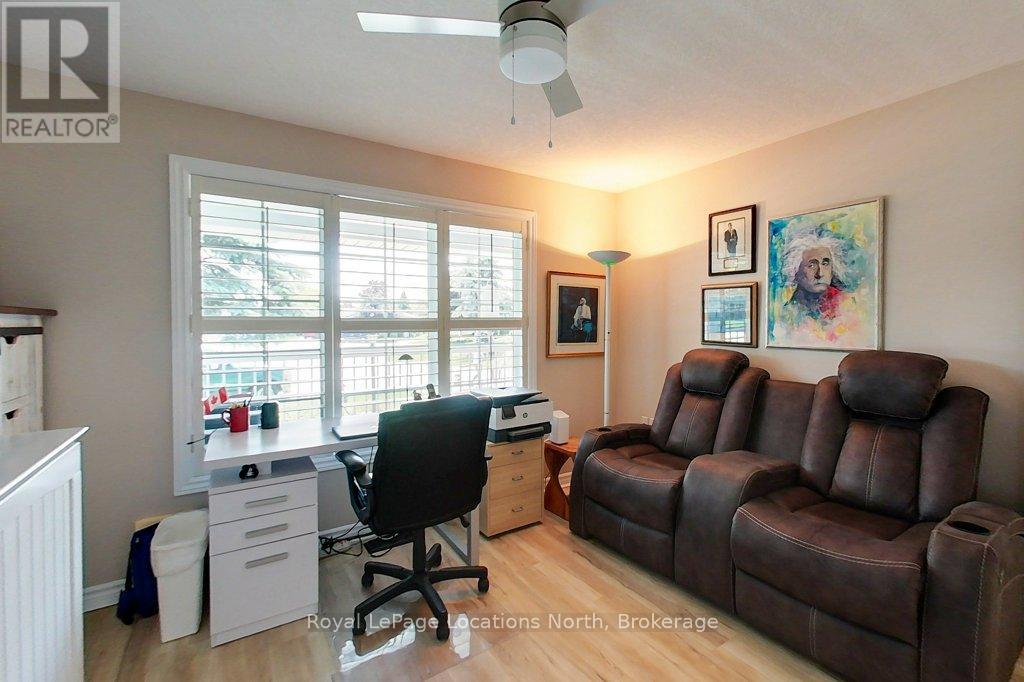 13 Pennsylvania Avenue, Wasaga Beach, Ontario  L9Z 3A8 - Photo 17 - S13495544