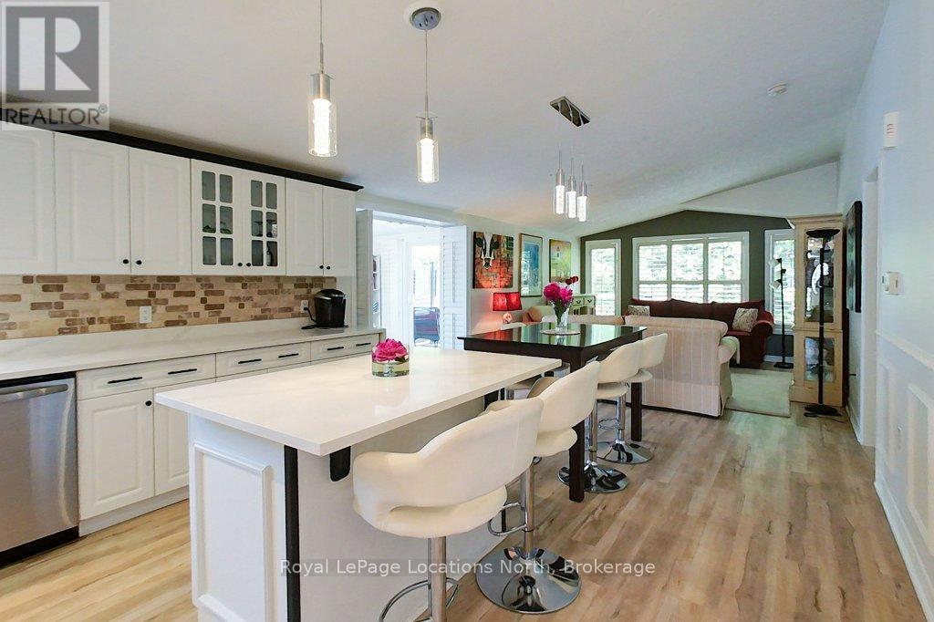 13 Pennsylvania Avenue, Wasaga Beach, Ontario  L9Z 3A8 - Photo 9 - S13495544