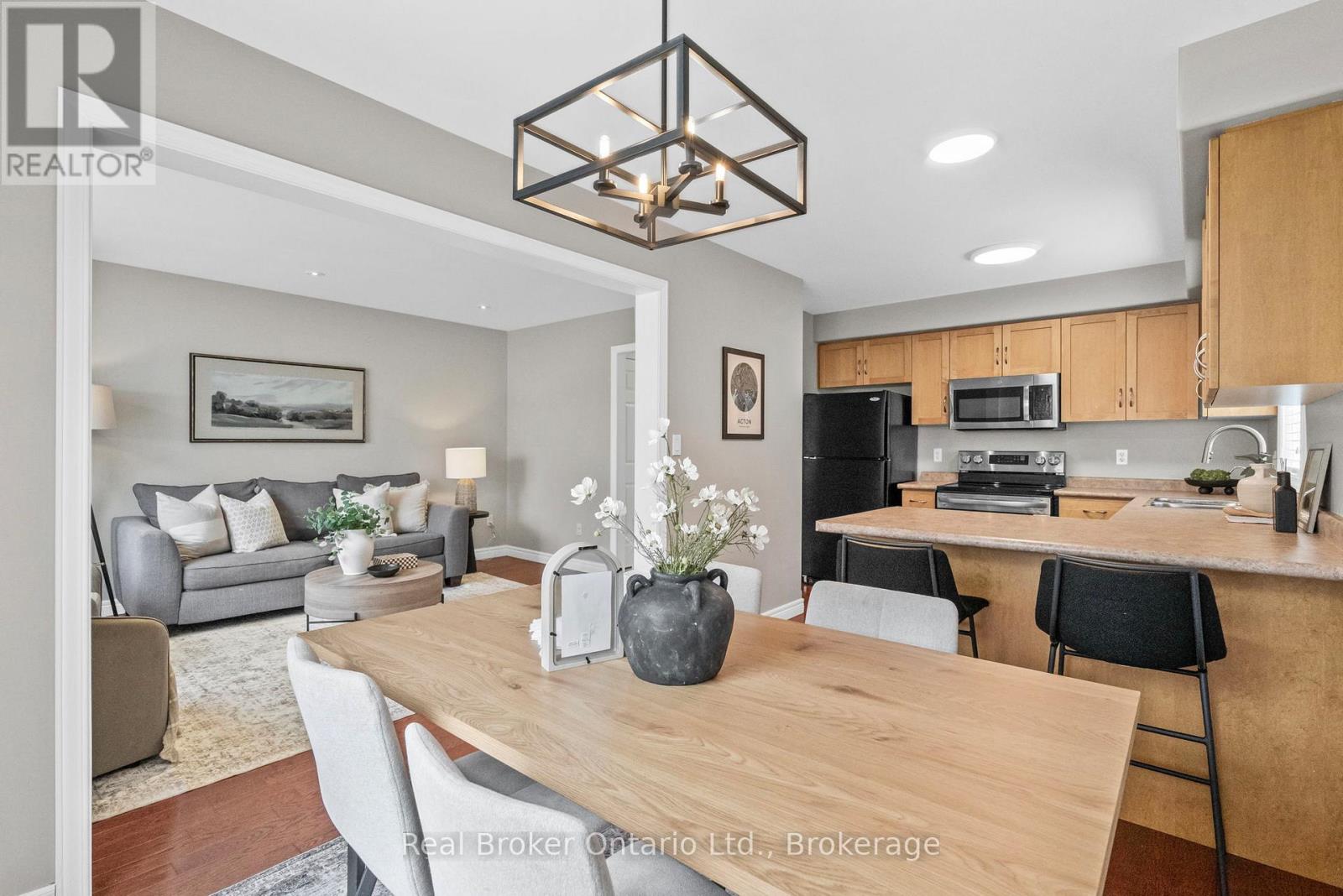 4 Beardmore Crescent, Halton Hills, Ontario  L7J 2Y9 - Photo 10 - W13495582