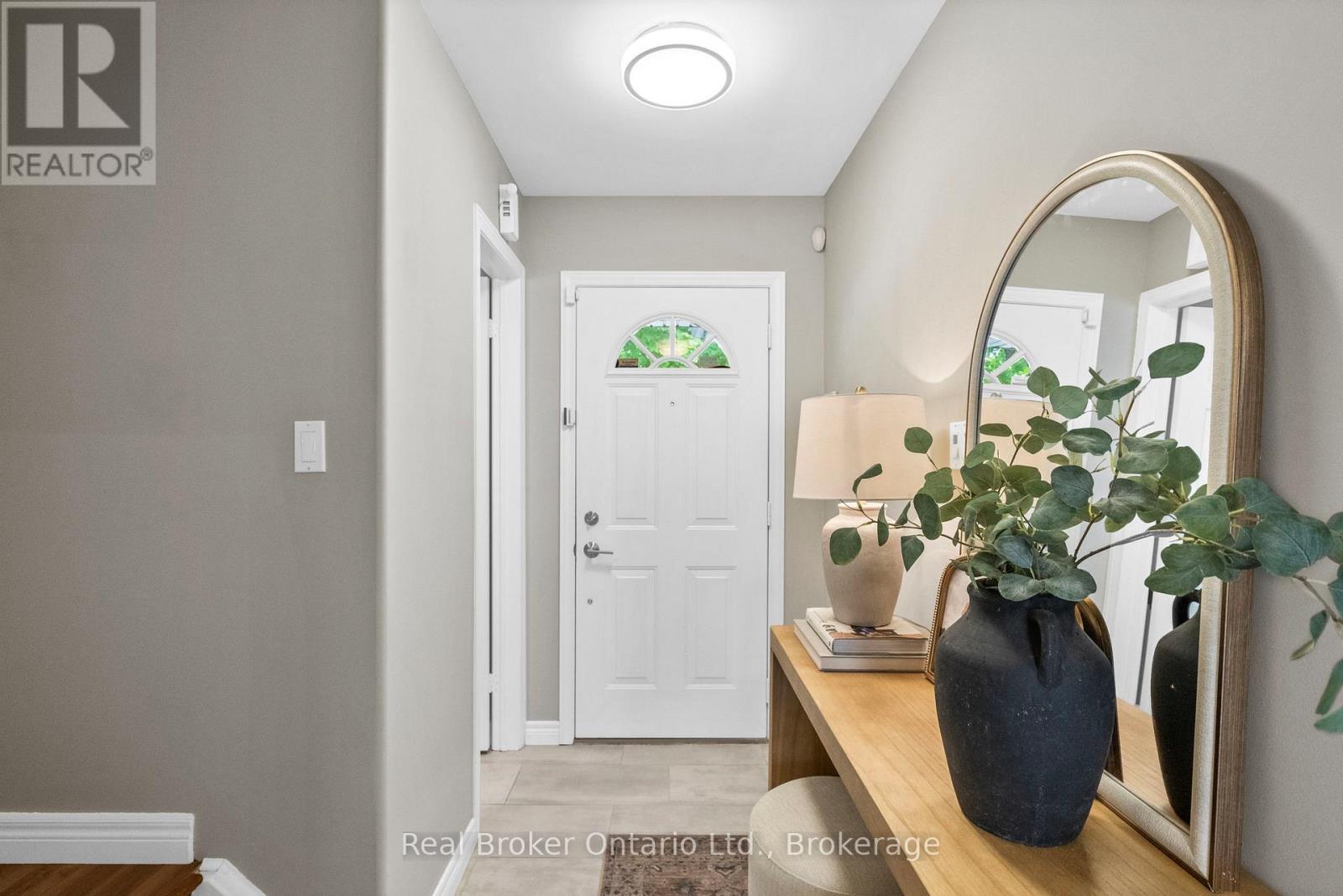 4 Beardmore Crescent, Halton Hills, Ontario  L7J 2Y9 - Photo 15 - W13495582