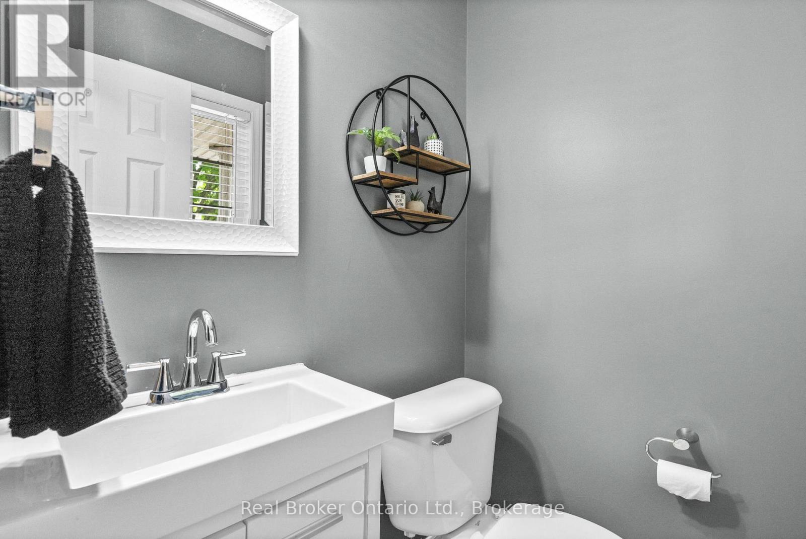 4 Beardmore Crescent, Halton Hills, Ontario  L7J 2Y9 - Photo 16 - W13495582