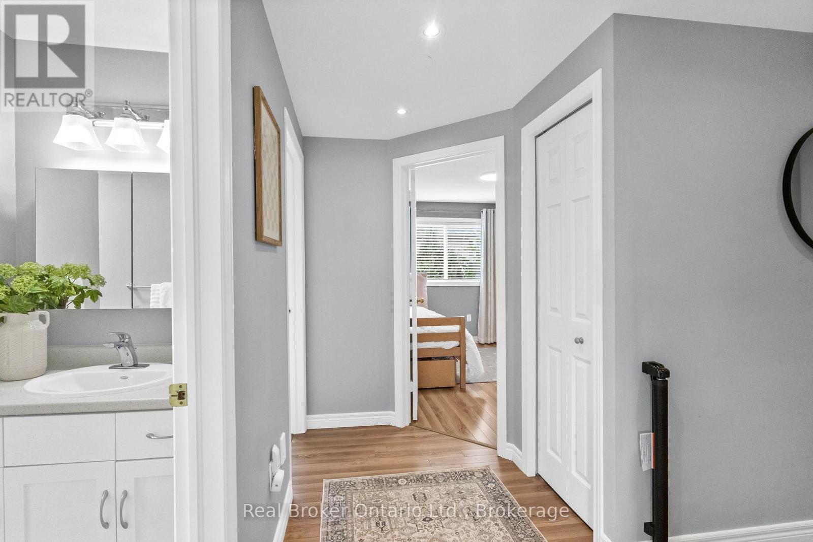 4 Beardmore Crescent, Halton Hills, Ontario  L7J 2Y9 - Photo 17 - W13495582